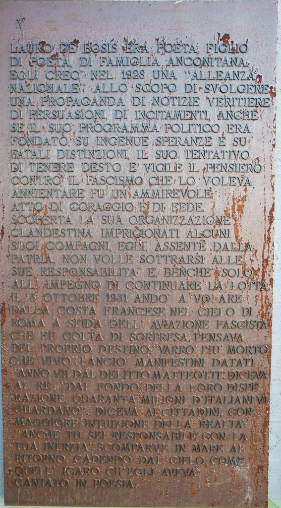 File:Muccia, Lapide, papa Clemente VIII 01.jpg - Wikimedia Commons