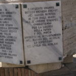 MONUMENTO DI PONTECUTI, PARTICOLARE LASTRA DI DESTRA