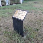 Lastra ricordo incidente C-47 caduto sul monte Tezio