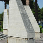 Stele alla M.O.V.M. alla Bandiera dell’A.M. – Scuola Specialisti A.M. – Caserta