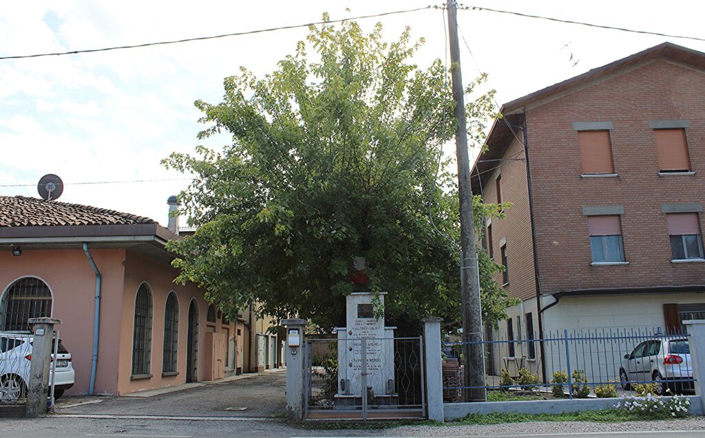 Stele a Vasco Scaltriti, Andrea Zavaroni, Renzo Gasparini Villa