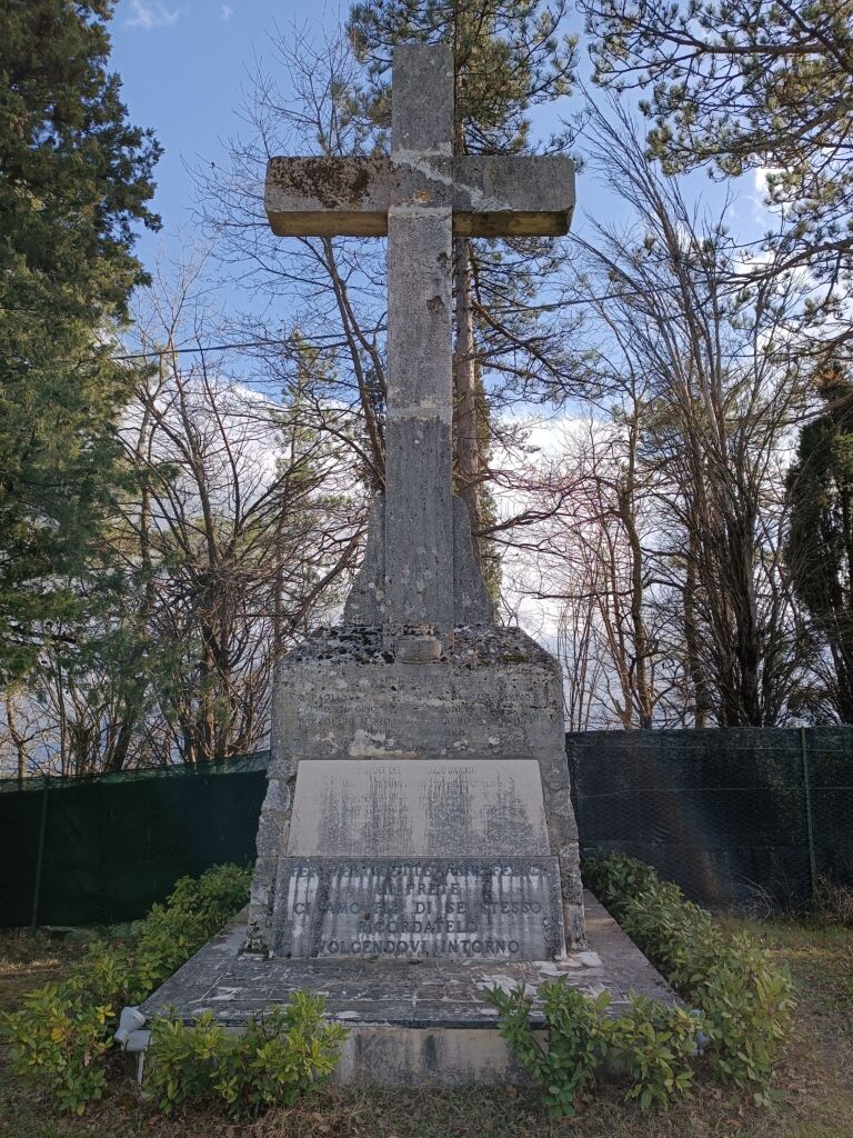 Monumento ai Partigiani e ai caduti