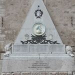 Particolare del Monumento a Pier Fortunato Calvi