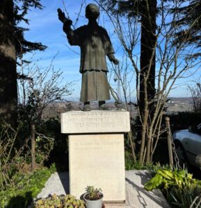 Monumento al chierichetto Pier Antoni Quinto - Montecodruzzo di Roncofreddo