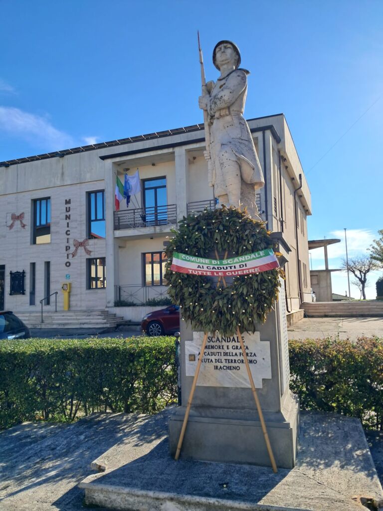 Monumento ai caduti - Scandale (KR)