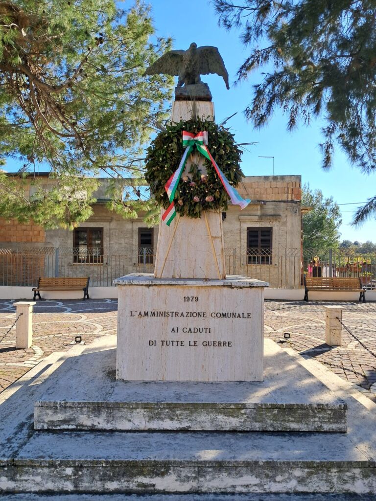 Monumento ai caduti - San Mauro Marchesato (KR)