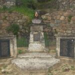 Monumento a Settino Luigi con busto e lapidi dei caduti a San Pietro in Guarano